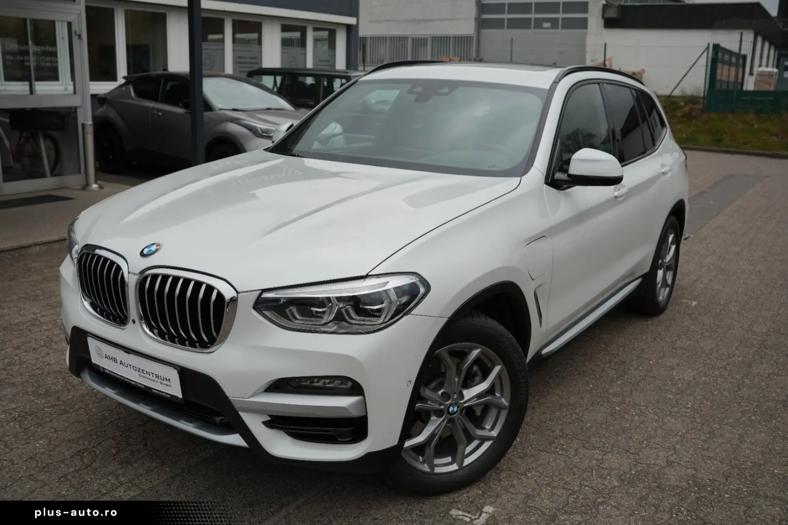 BMW X3 30e X Line xDrive LED AHK PANO NAV HEADUP