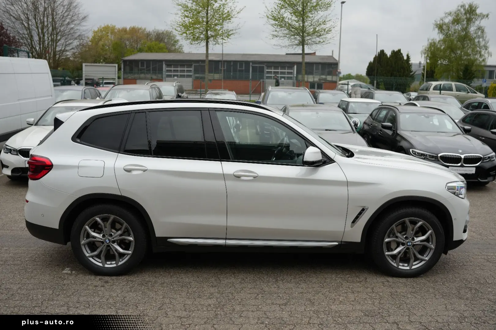 BMW X3 30e X Line xDrive LED AHK PANO NAV HEADUP