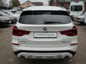 BMW X3 30e X Line xDrive LED AHK PANO NAV HEADUP