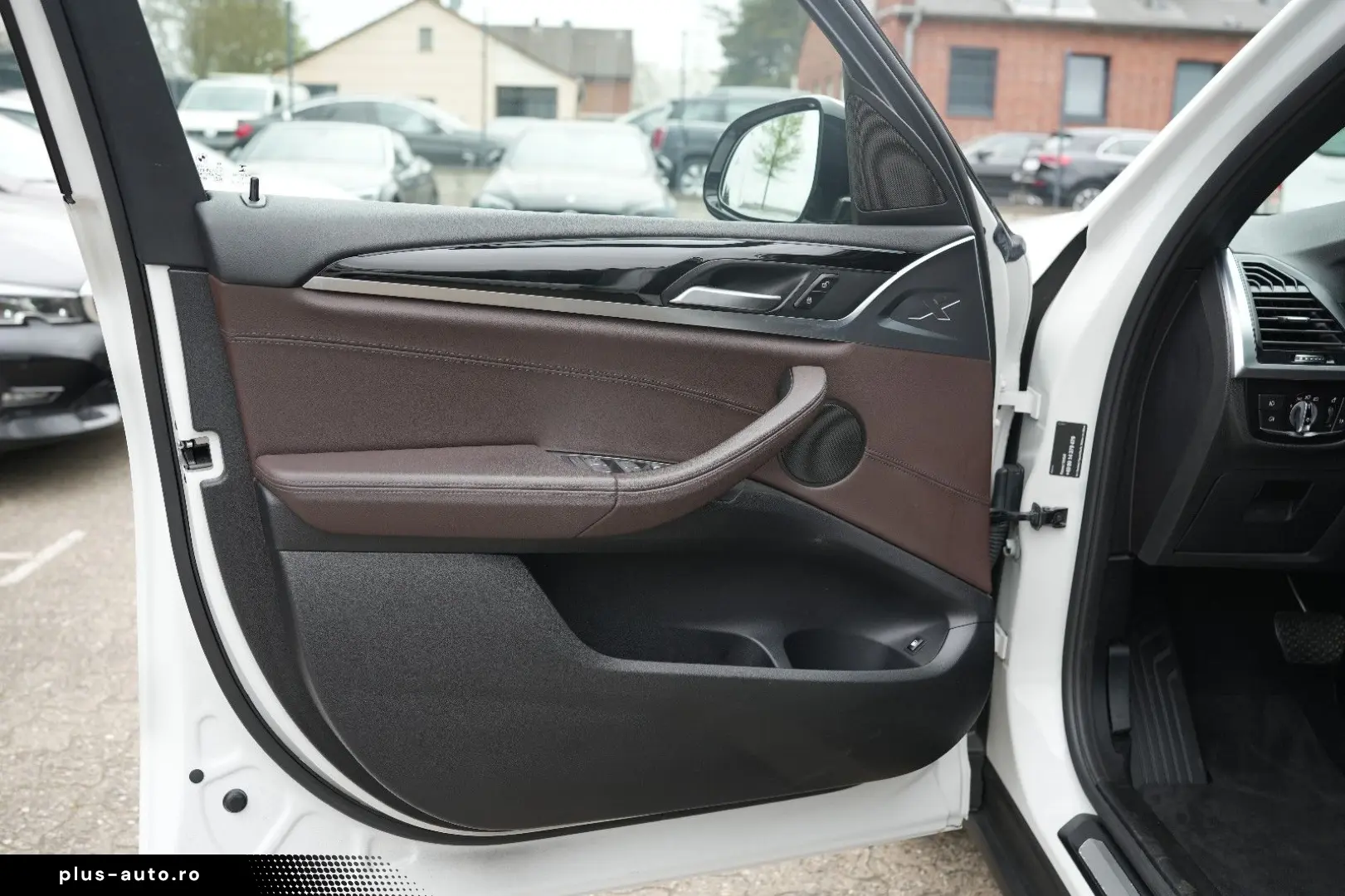 BMW X3 30e X Line xDrive LED AHK PANO NAV HEADUP