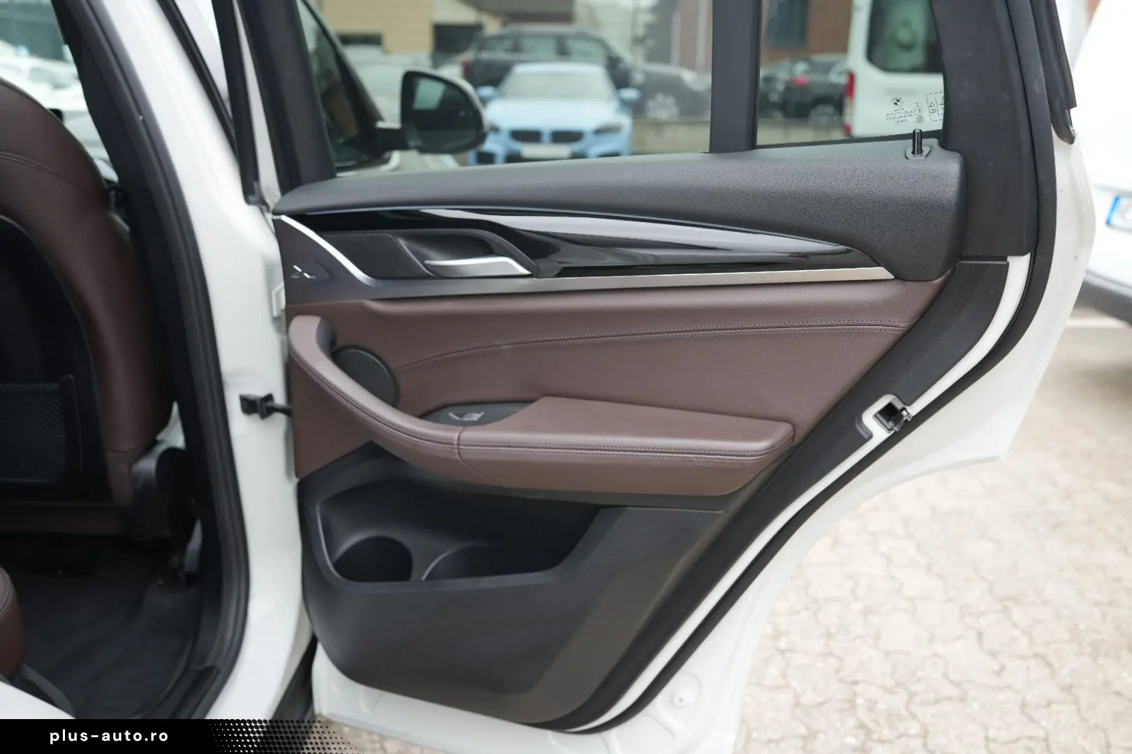 BMW X3 30e X Line xDrive LED AHK PANO NAV HEADUP