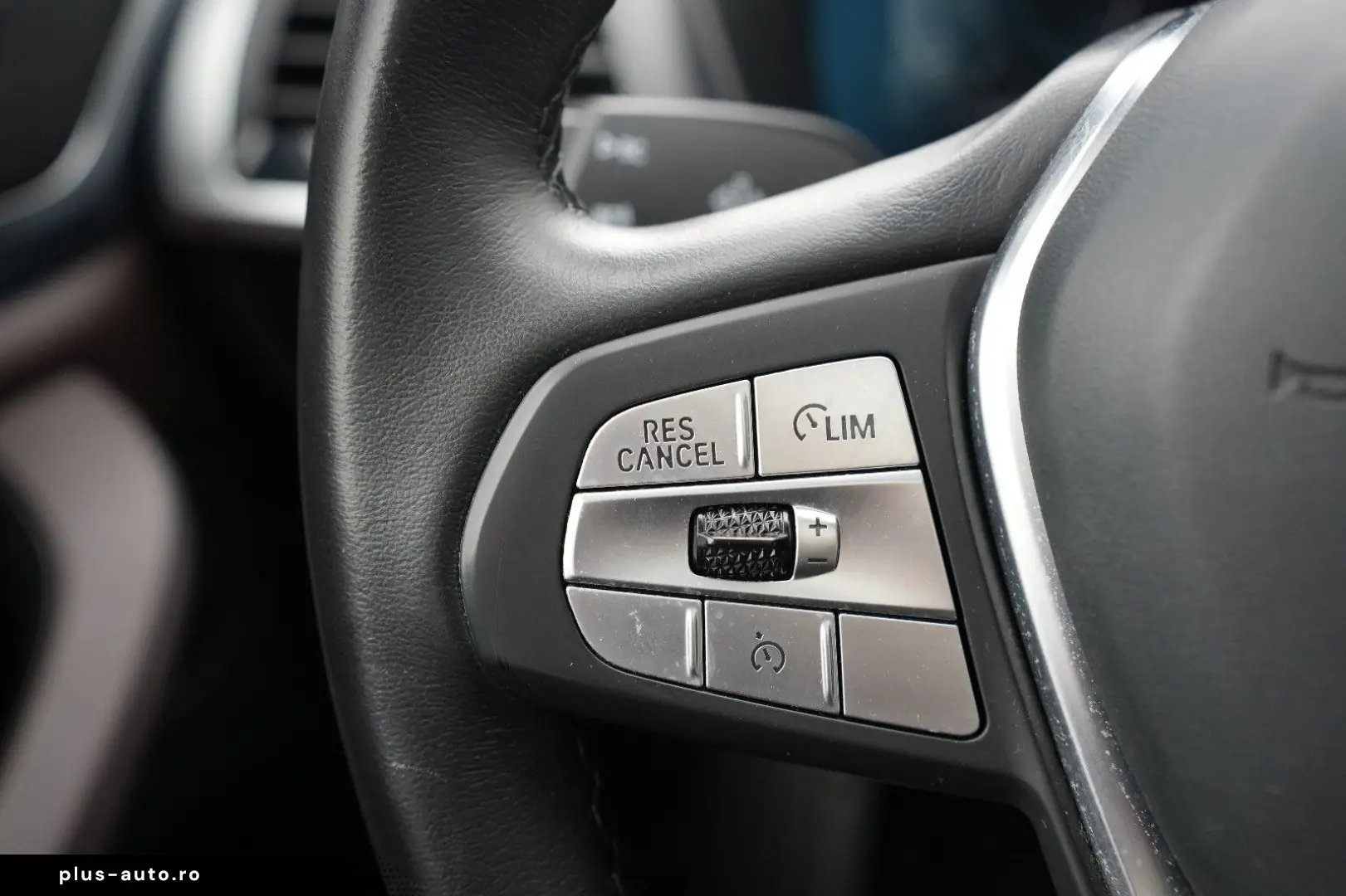 BMW X3 30e X Line xDrive LED AHK PANO NAV HEADUP