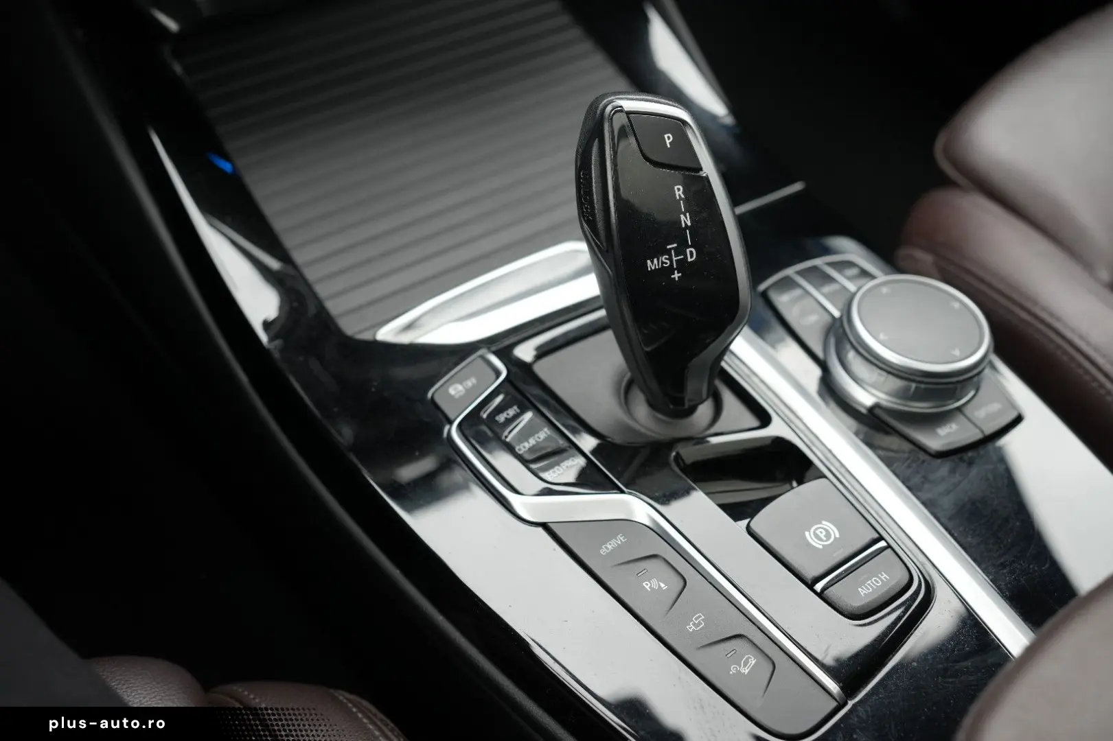 BMW X3 30e X Line xDrive LED AHK PANO NAV HEADUP