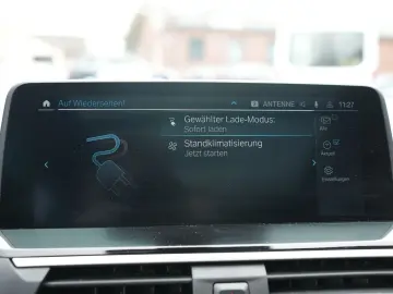 BMW X3 30e X Line xDrive LED AHK PANO NAV HEADUP