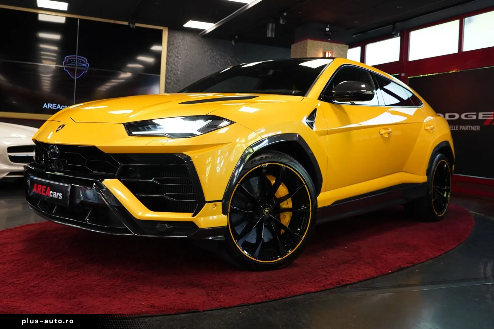 LAMBORGHINI Urus P.CAPSULE AKRAPOVIC CARBON