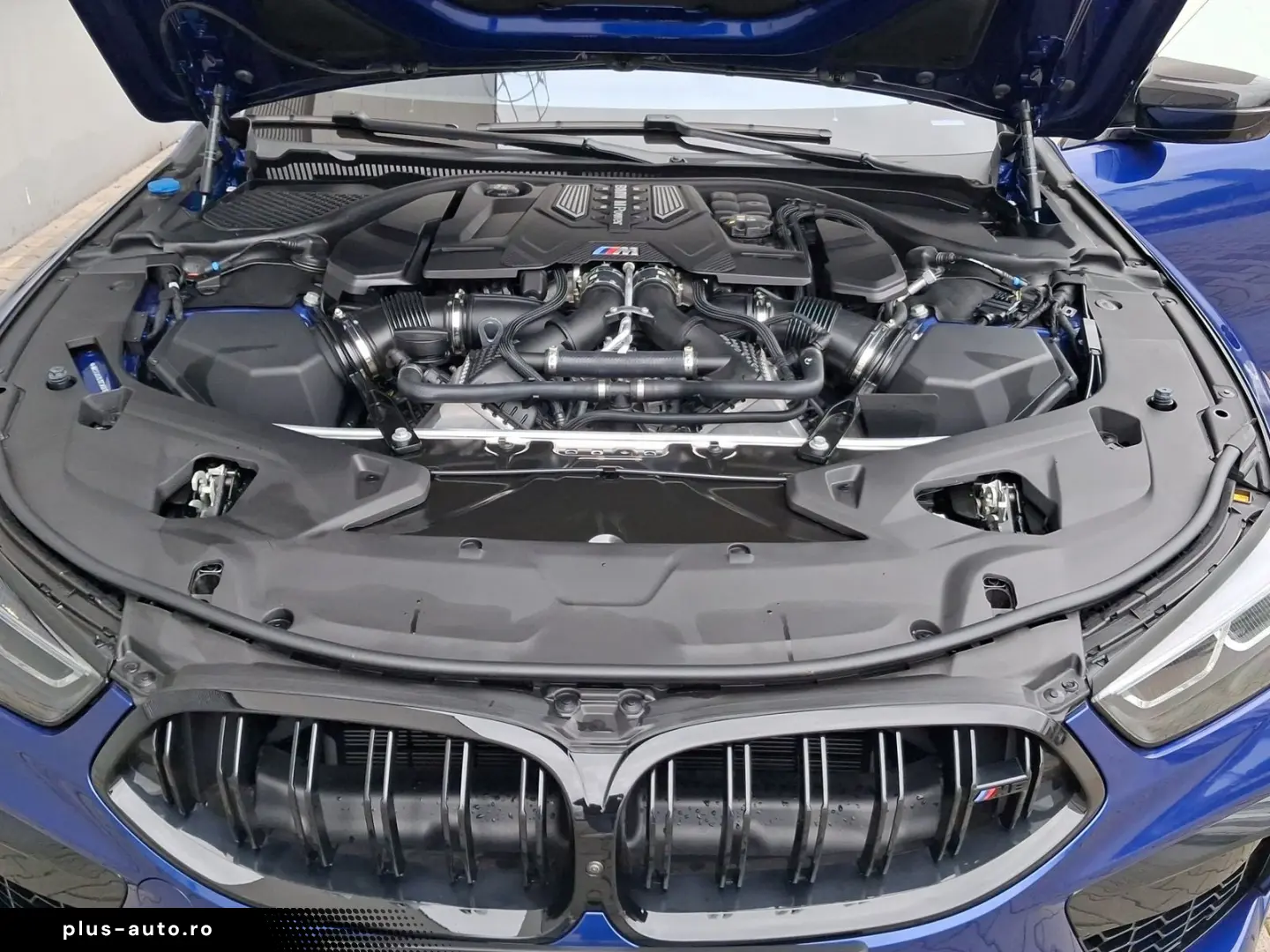 BMW M8 Competition Gran Coupé xDr