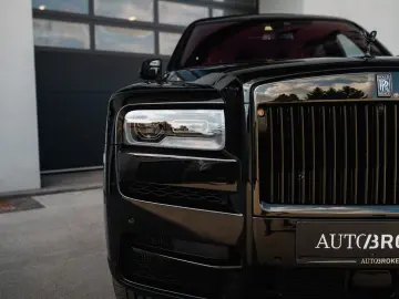 ROLLS ROYCE Cullinan - Black Badge