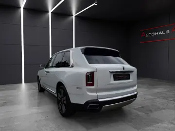 ROLLS ROYCE Cullinan BESPOKE-AUDIO STARLIGHT NIGHT-VISION TV