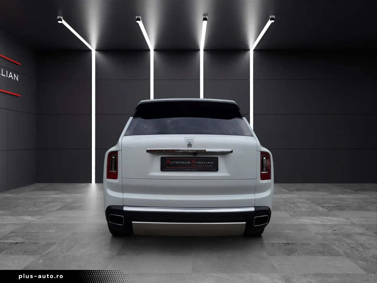 ROLLS ROYCE Cullinan BESPOKE-AUDIO STARLIGHT NIGHT-VISION TV