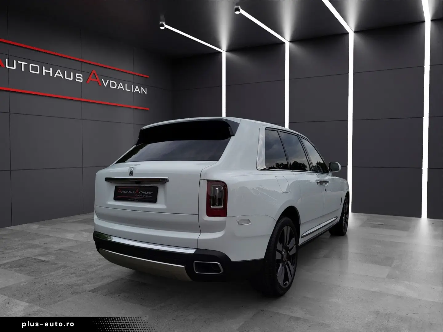 ROLLS ROYCE Cullinan BESPOKE-AUDIO STARLIGHT NIGHT-VISION TV
