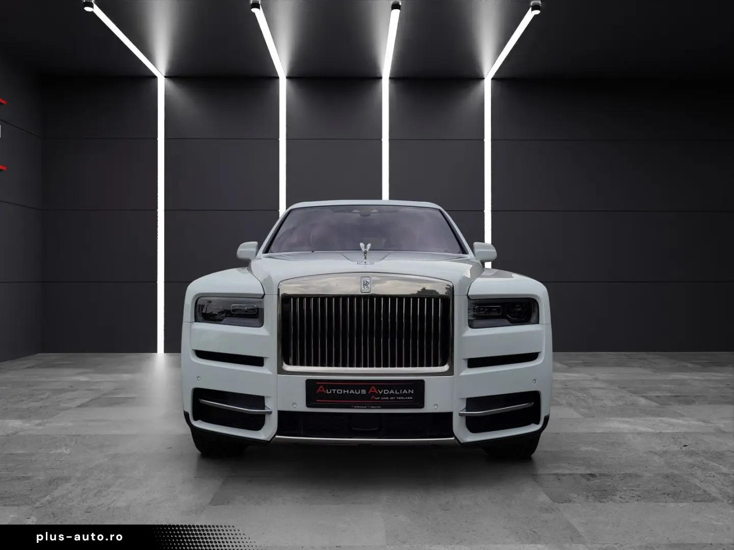 ROLLS ROYCE Cullinan BESPOKE-AUDIO STARLIGHT NIGHT-VISION TV