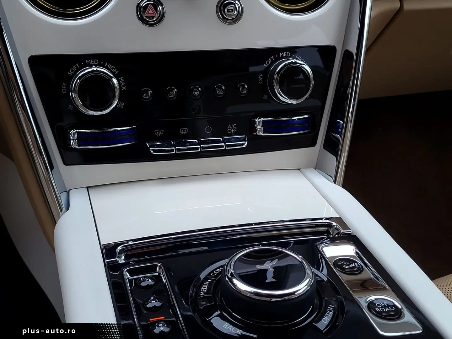 ROLLS ROYCE Cullinan BESPOKE-AUDIO STARLIGHT NIGHT-VISION TV