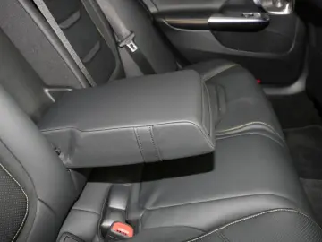 MERCEDES-BENZ C 63 AMG S E PERFORMANCE Night Panoram&hellip;