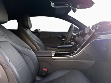 MERCEDES-BENZ AMG CLE 53 4M  AMG SPEEDSHIFT MANUFAKTUR Night