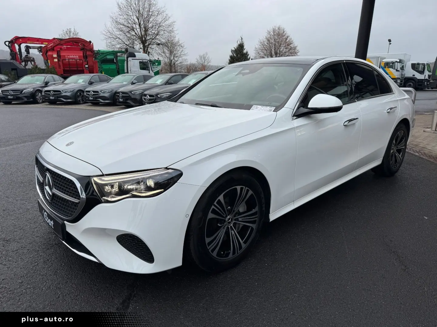 MERCEDES-BENZ E 450 4M Avantgarde Pano DistrPro Digital 360