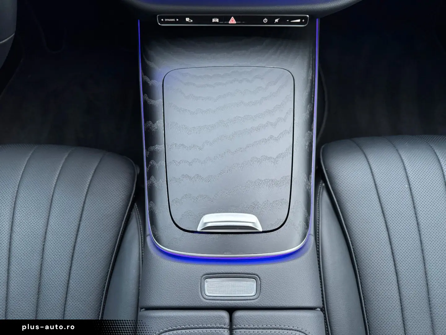 MERCEDES-BENZ E 450 4M Avantgarde Pano DistrPro Digital 360