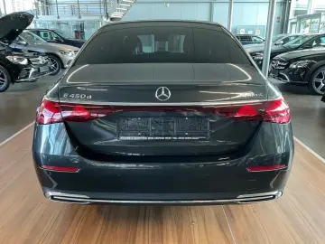MERCEDES-BENZ E 450d 4Matic Avantgarde DISTRO PANO 3&hellip;