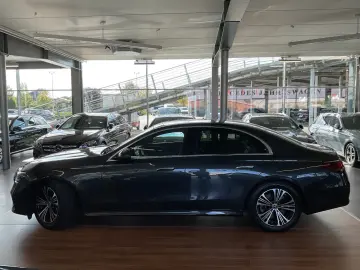 MERCEDES-BENZ E 450d 4Matic Avantgarde DISTRO PANO 3&hellip;