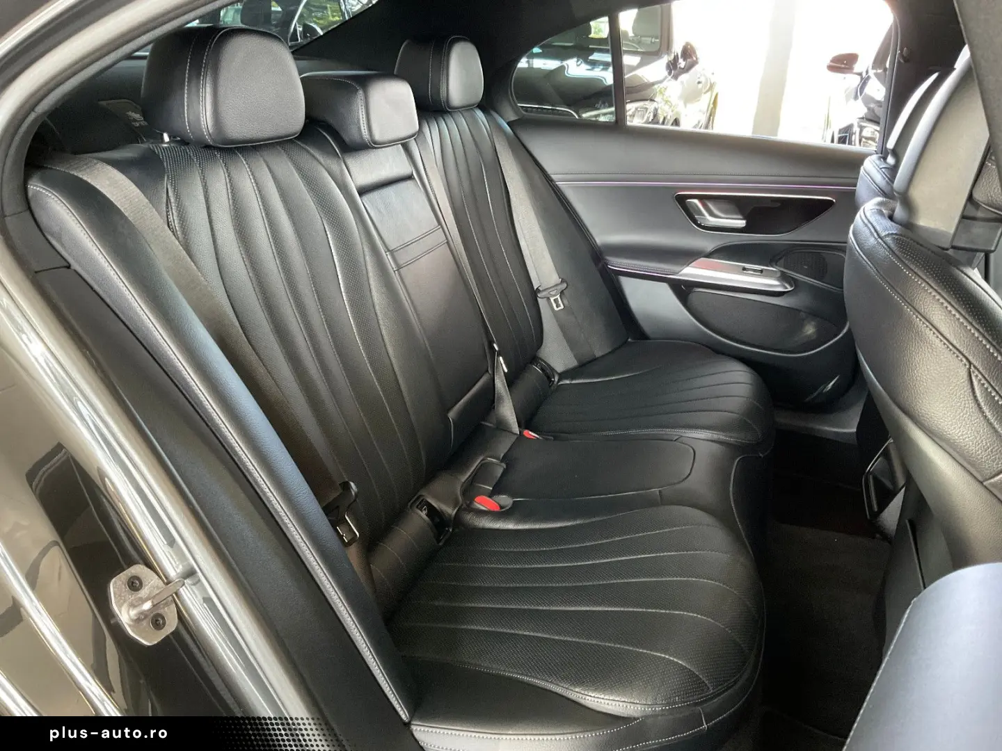 MERCEDES-BENZ E 450d 4Matic Avantgarde DISTRO PANO 3&hellip;