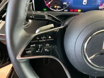 MERCEDES-BENZ E 450d 4Matic Avantgarde DISTRO PANO 3&hellip;