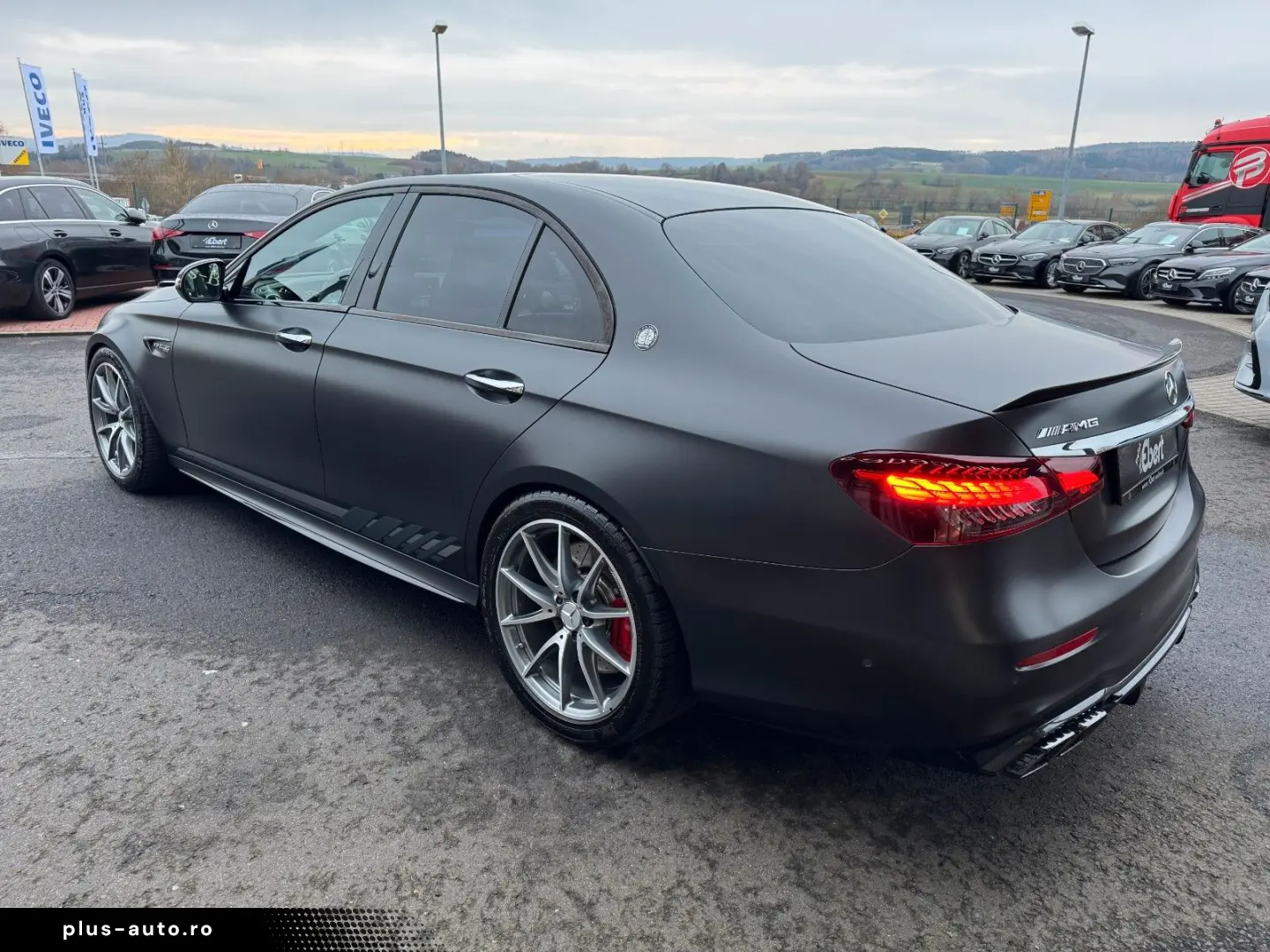 MERCEDES-BENZ E 63 AMG S FinalEd Pano Burm STH Memory HUD