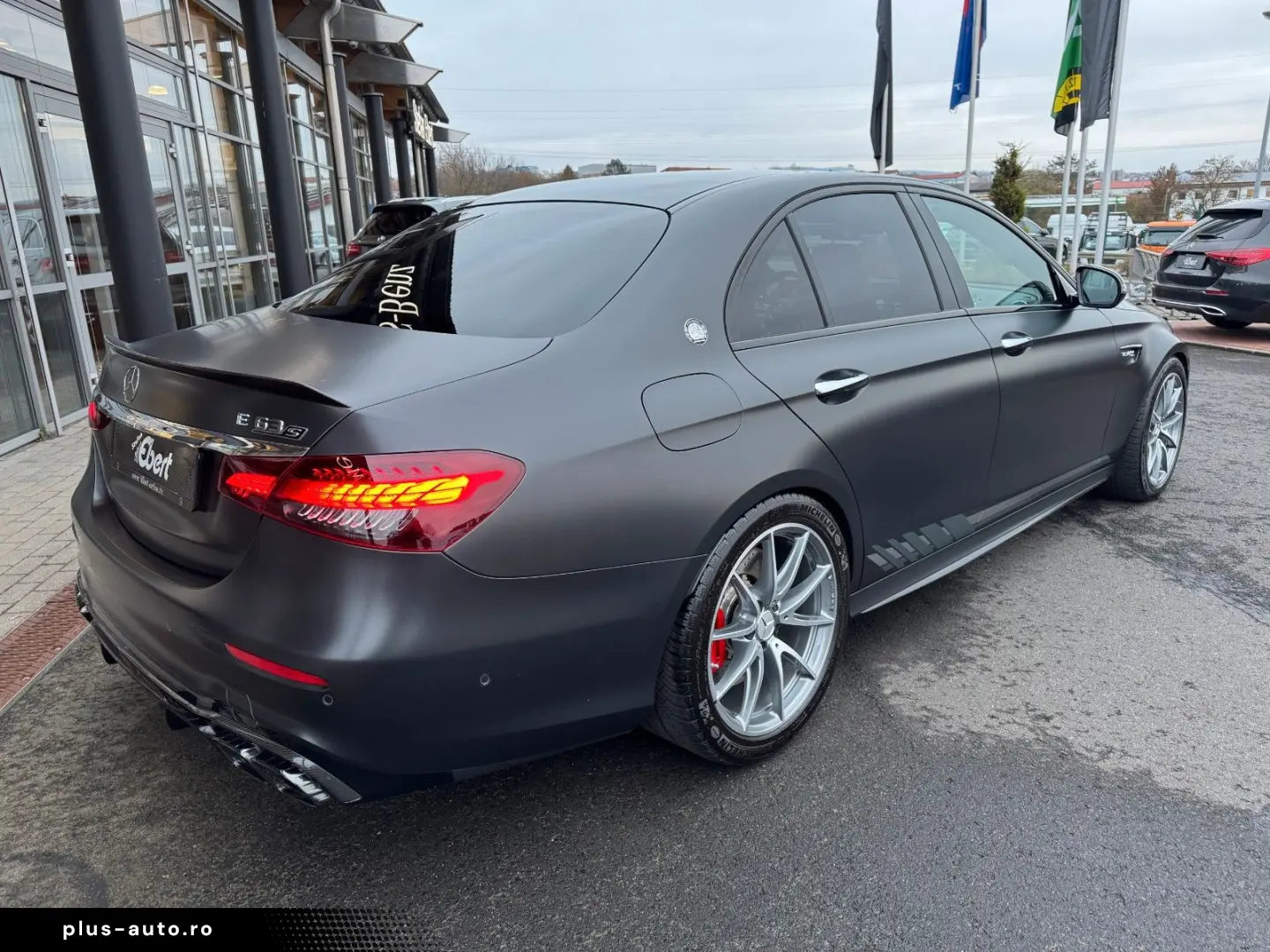 MERCEDES-BENZ E 63 AMG S FinalEd Pano Burm STH Memory HUD