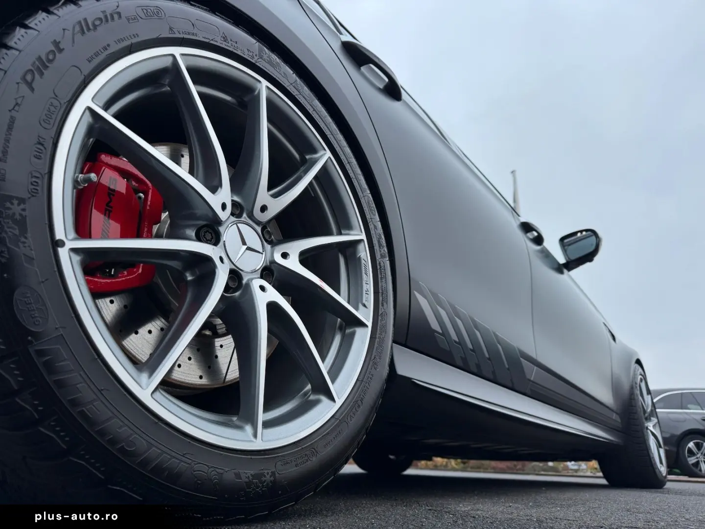 MERCEDES-BENZ E 63 AMG S FinalEd Pano Burm STH Memory HUD