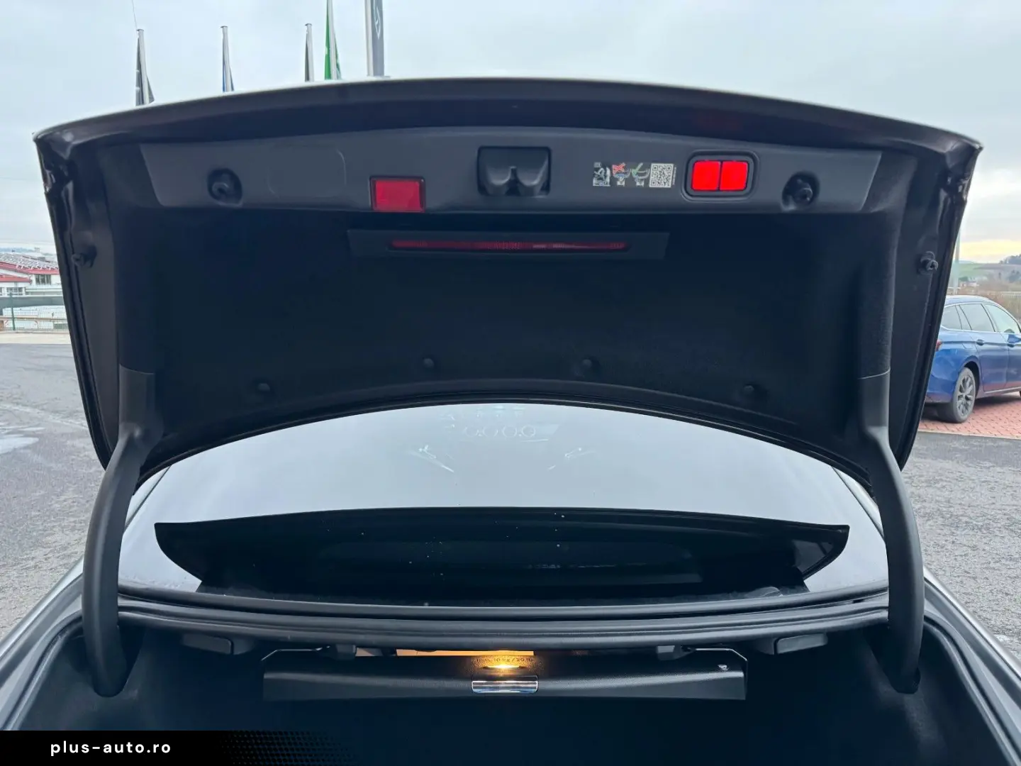 MERCEDES-BENZ E 63 AMG S FinalEd Pano Burm STH Memory HUD