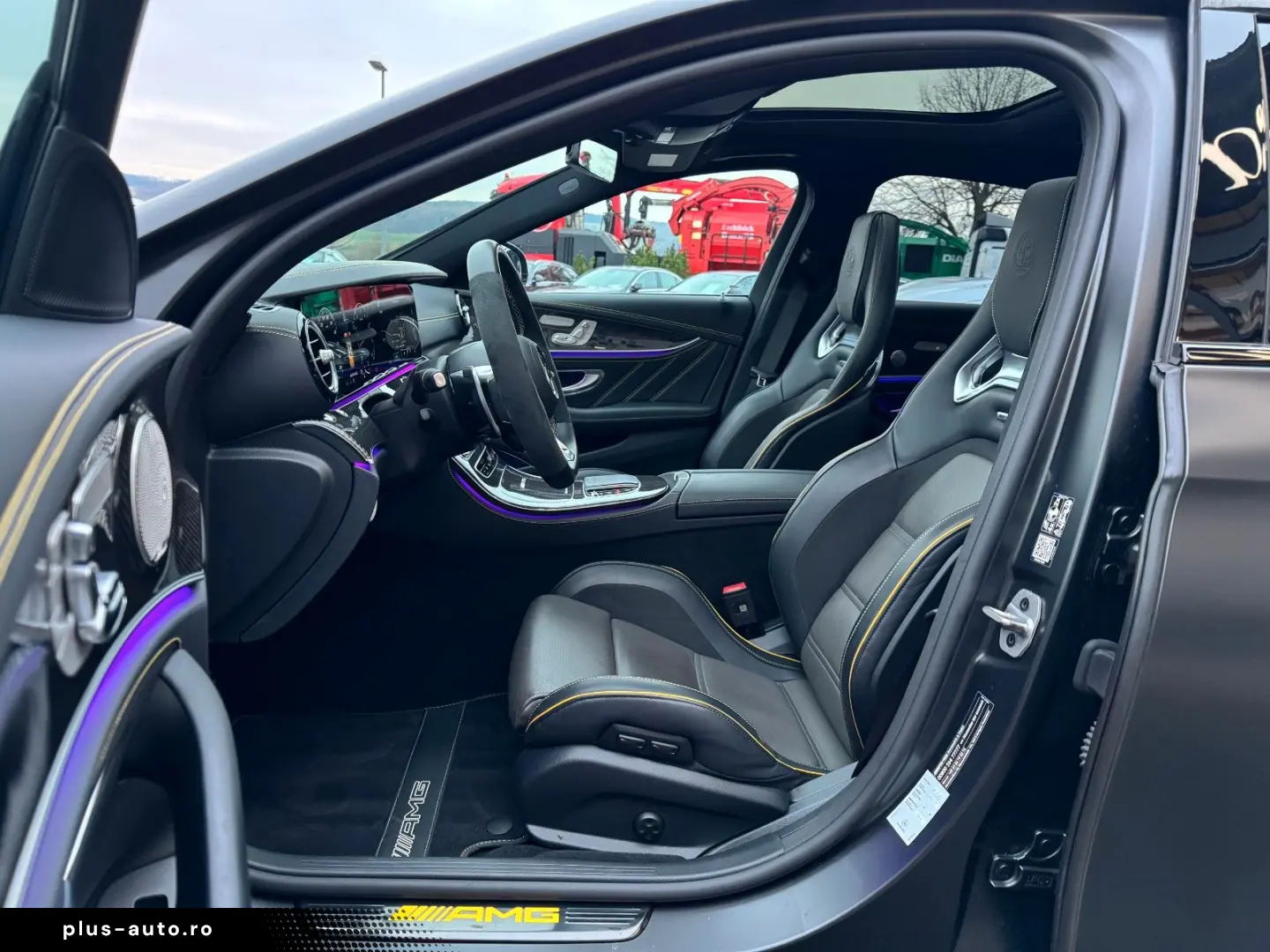 MERCEDES-BENZ E 63 AMG S FinalEd Pano Burm STH Memory HUD