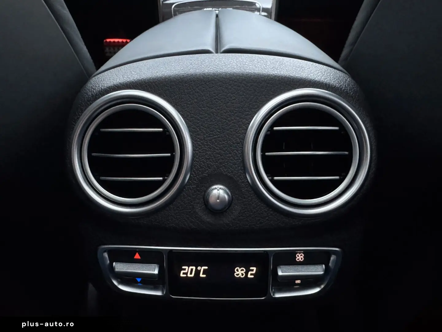 MERCEDES-BENZ E 63 AMG S FinalEd Pano Burm STH Memory HUD