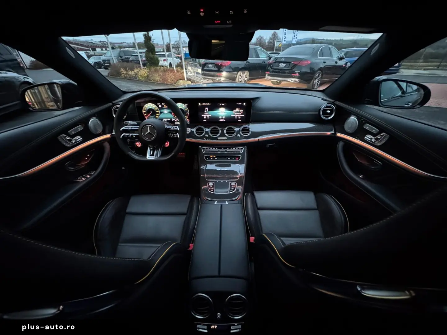 MERCEDES-BENZ E 63 AMG S FinalEd Pano Burm STH Memory HUD