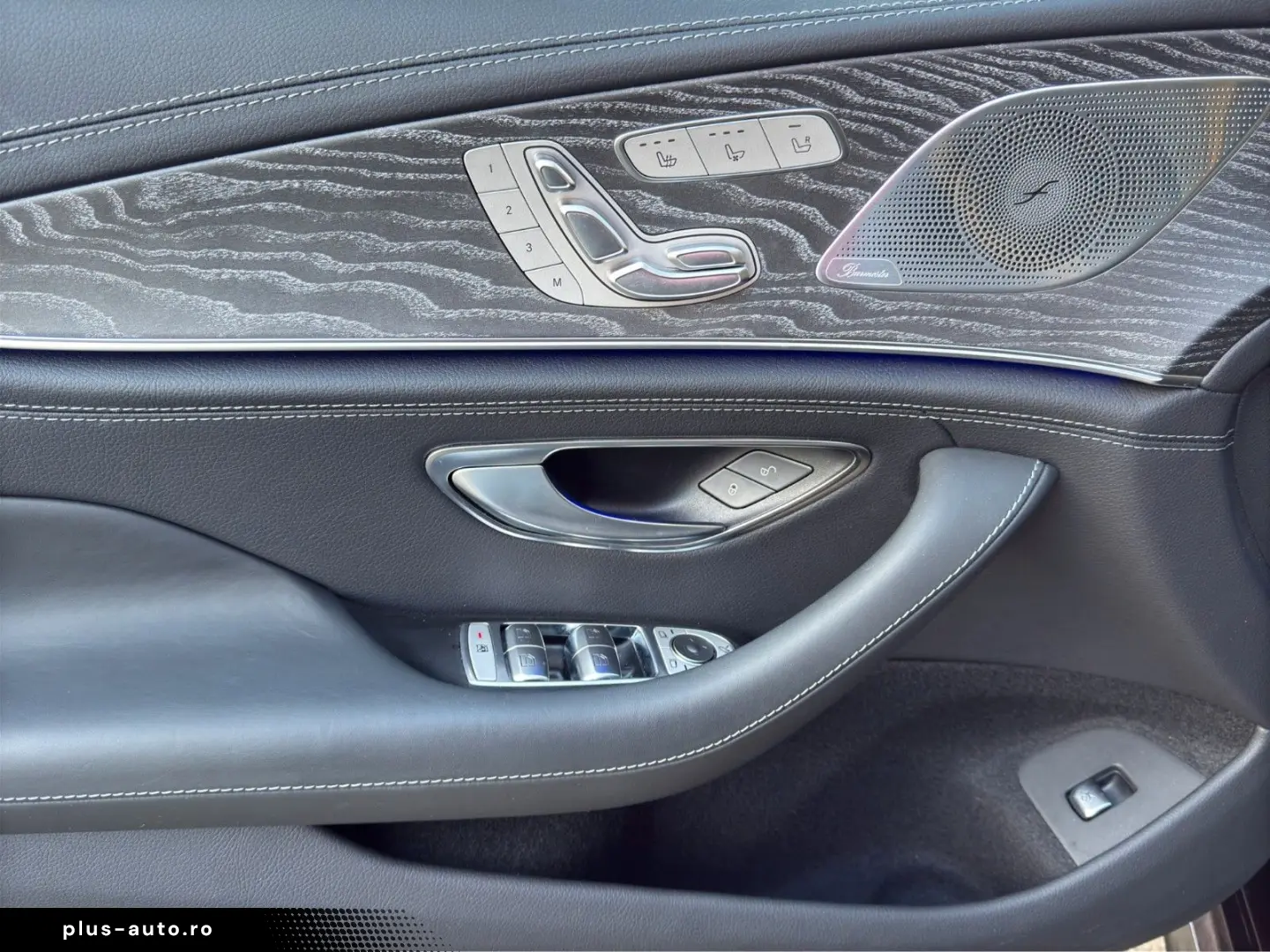 MERCEDES-BENZ AMG GT 4-trg. 53 4Matic Pano  Sonderlackirug