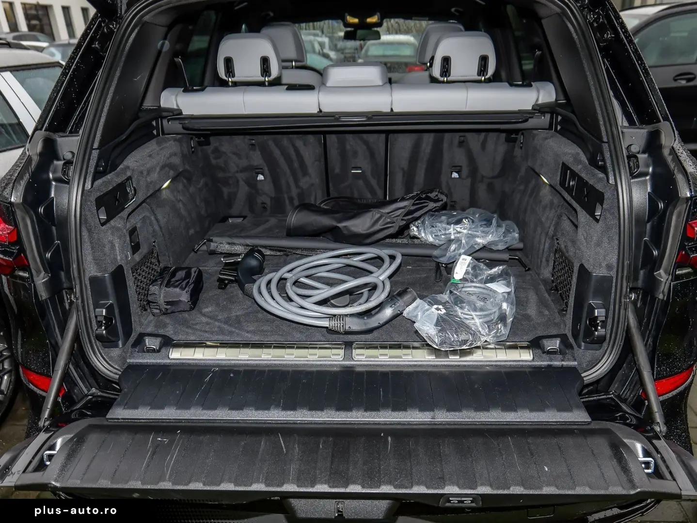 BMW X5 xDrive50e M Sport HUD PANO ACC AHK 360 KAM