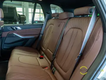 BMW X5 50e M Sport Inno Sky Travel Luft Carbon