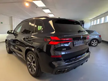 BMW X5 M60 XDRIVE PANO STHZ SITZBE LED CAM LUFT AHK