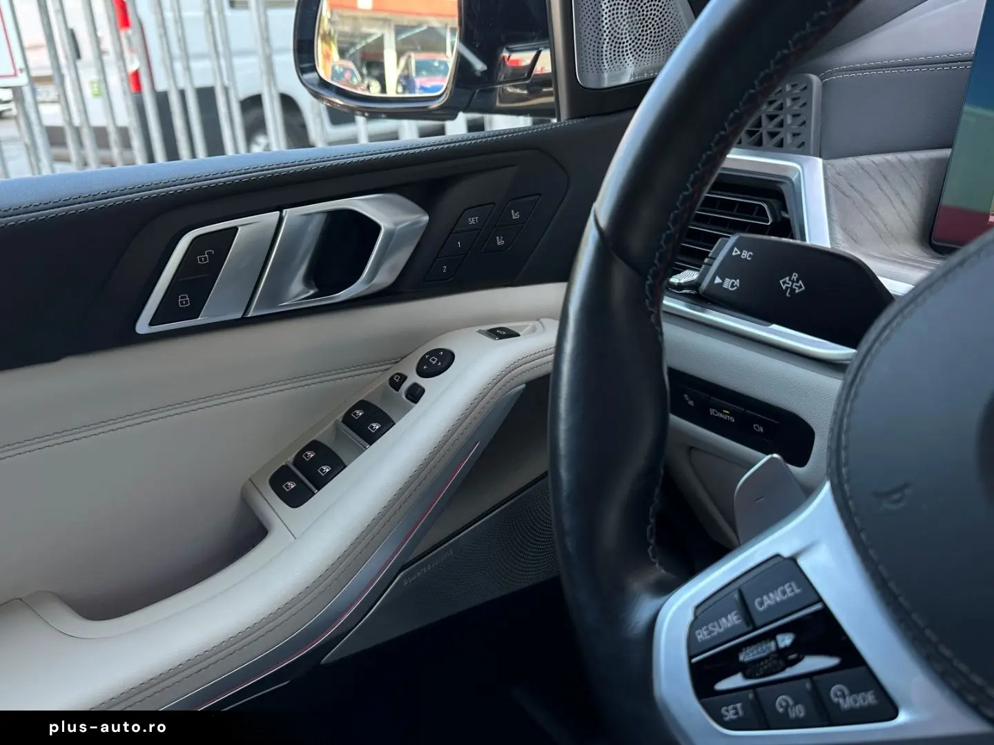 BMW X5 M60 HUD SKYPANO DAP PA  B&W INTEGRAL 2ACHS