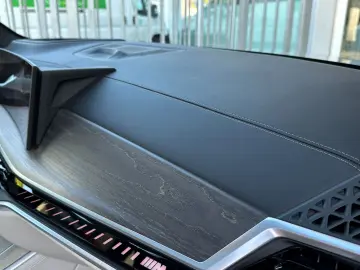 BMW X5 M60 HUD SKYPANO DAP PA  B&W INTEGRAL 2ACHS