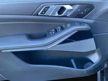 BMW X5 M60 i xDrive NP 143.000€ M Sport Pro HeadUp