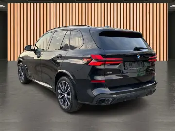 BMW X5 M60 i xDrive NP 144.000€ SkyLounge