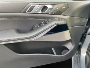 BMW X5 M60 i xDrive NP 143.000€