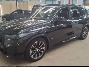 BMW X5 M60i xDr M PRO AHK Pano 2-Achs Sthzg DAPro PA