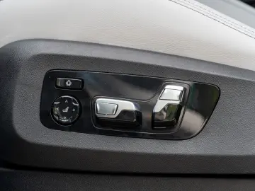 BMW X5 M DR.ASS.PRO.SOFTCL.SKY-LOUNGE.H K.360 .AHK