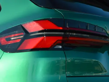 BMW X5 M Competition SOFTC.MASSAGE.SKY.B&W.AHK.5 100