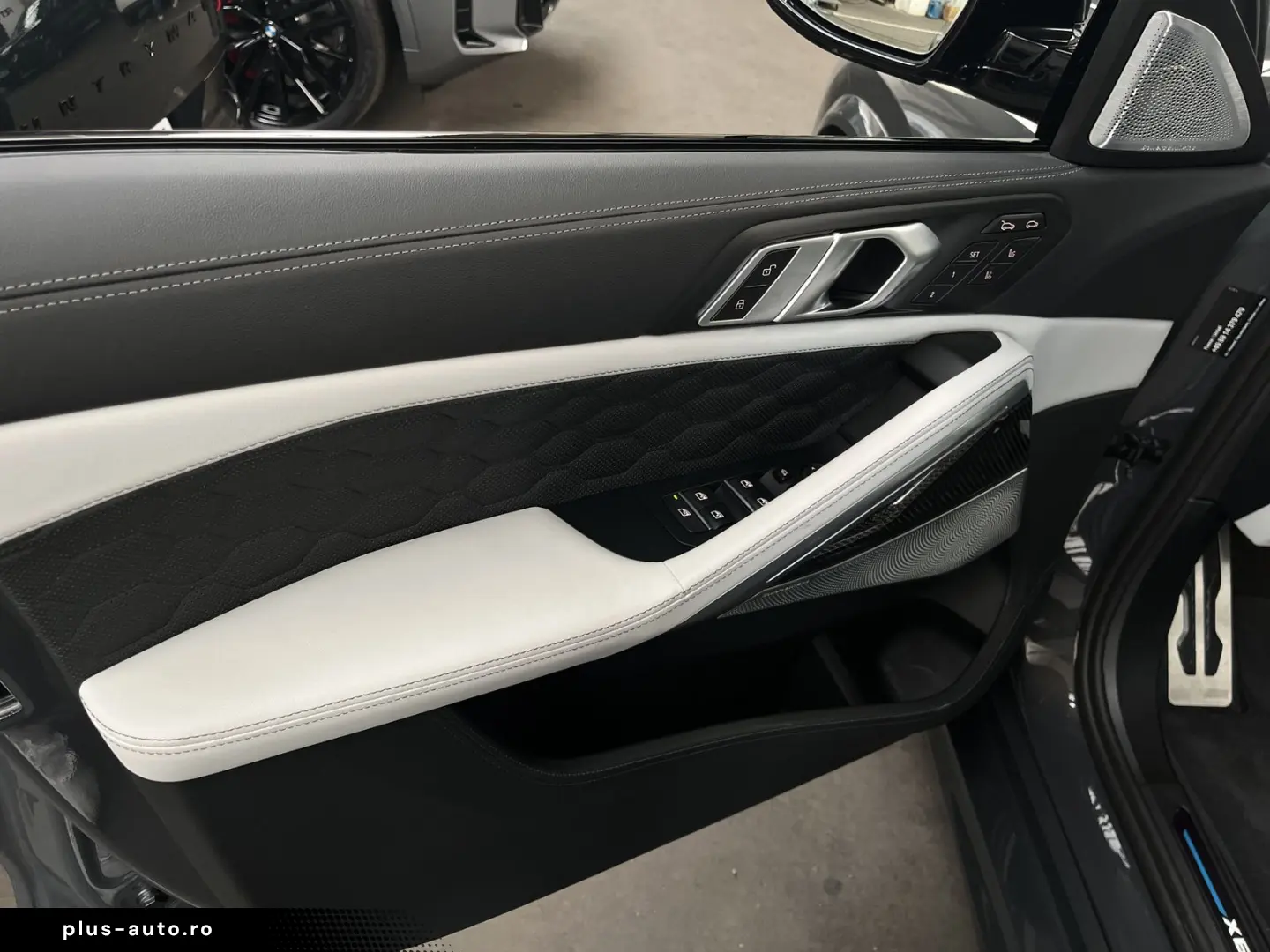 BMW X6 M Competition Competition SkyLounge B&W DAPro