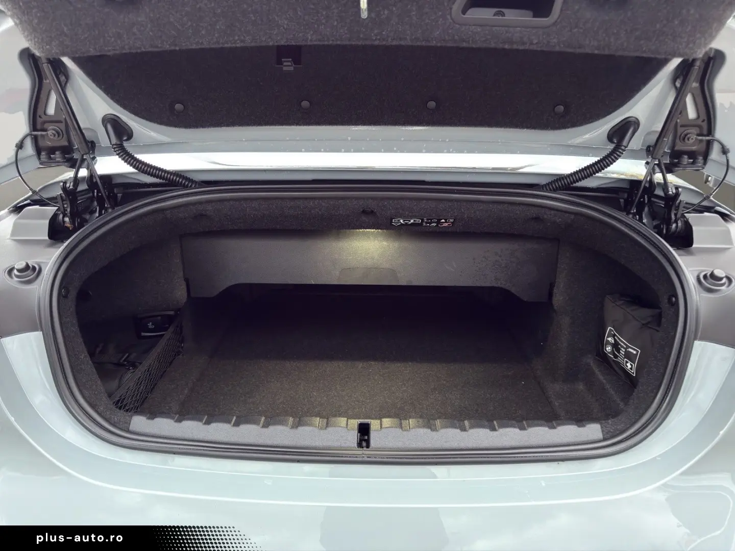 BMW M4 M xDrive Competition LED LEDER HUD ACC LANE V