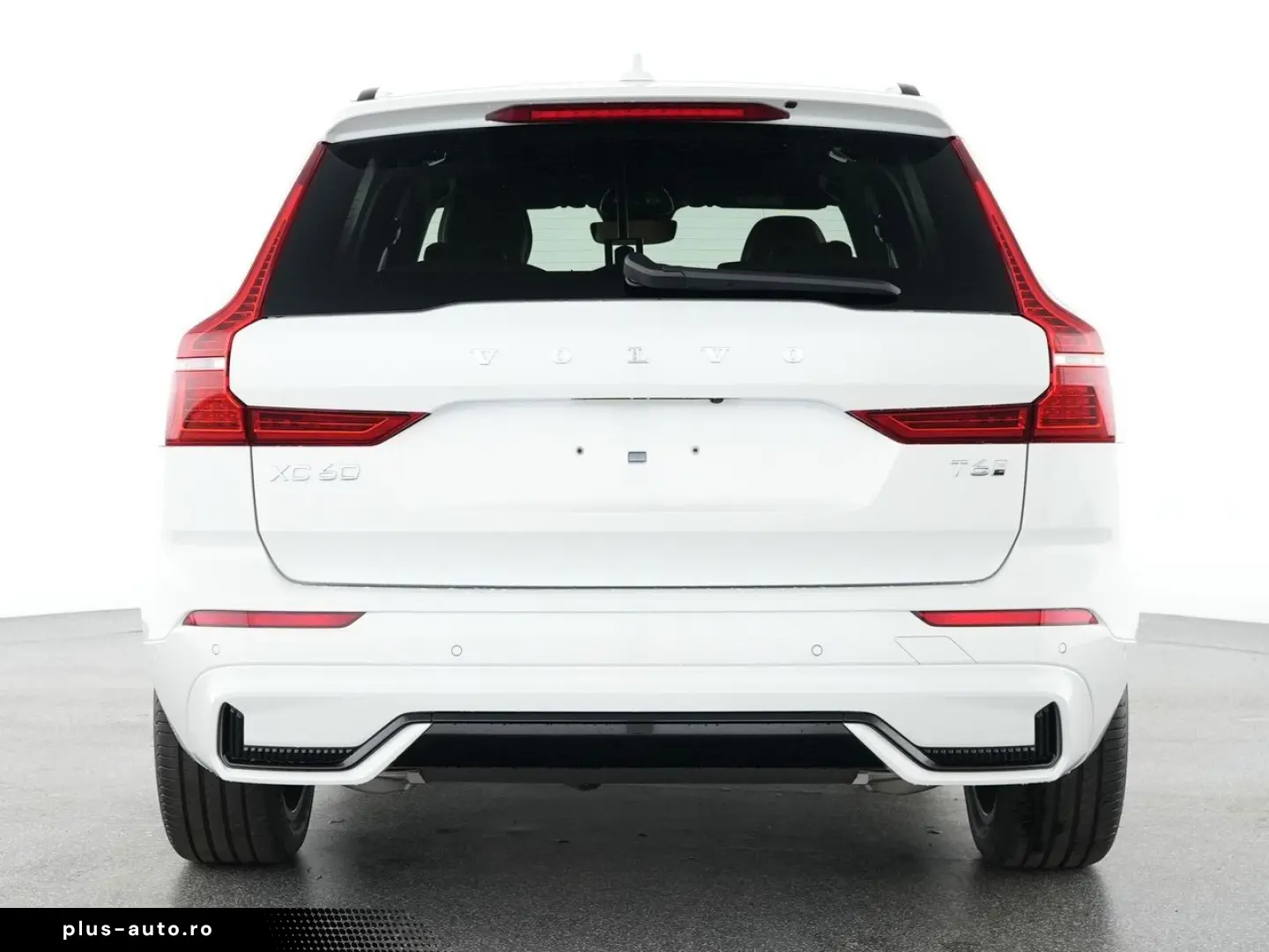 VOLVO XC 60 T6 Plus Dark Recharge Plug-In Hybrid AWD