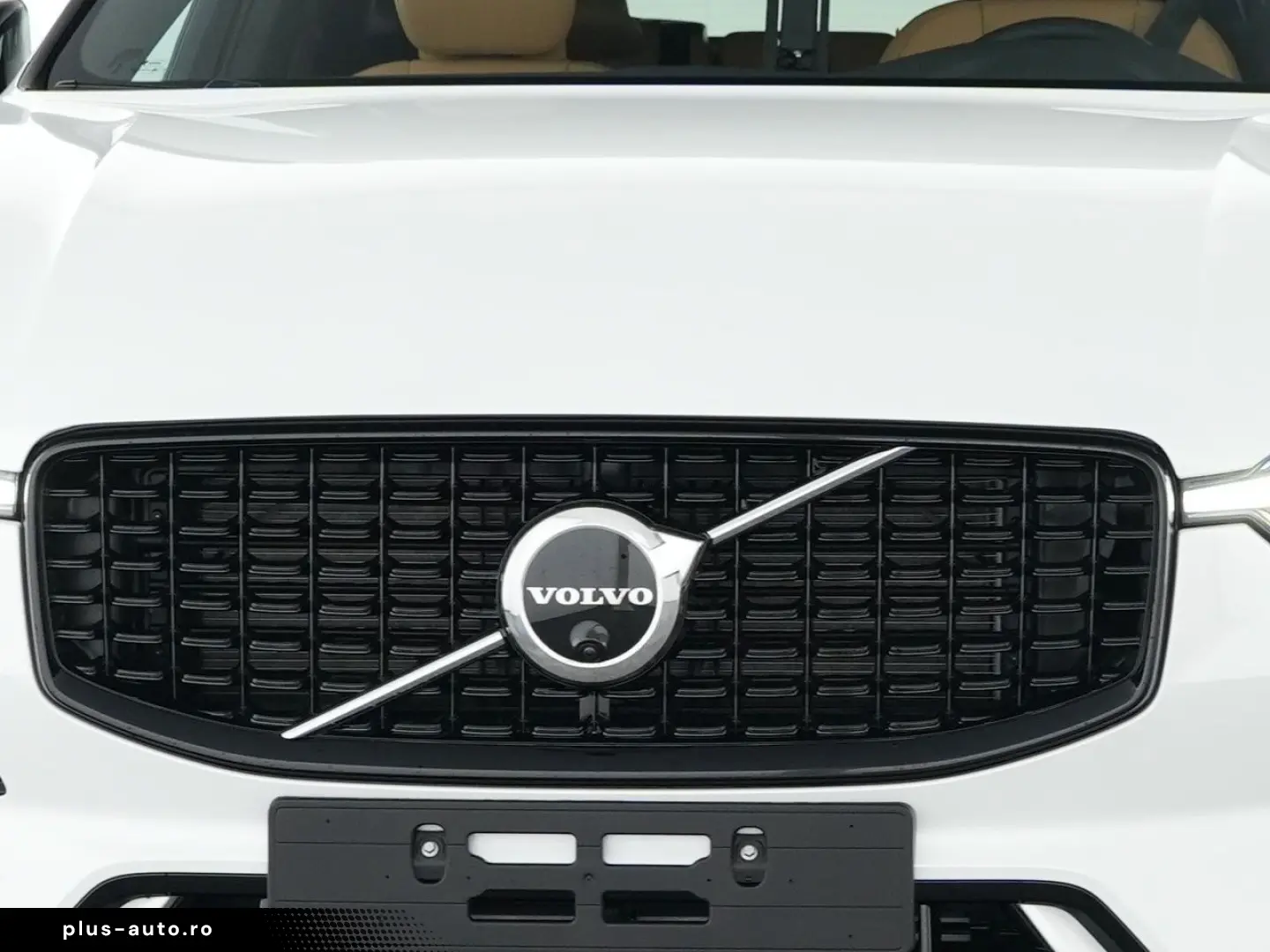 VOLVO XC 60 T6 Plus Dark Recharge Plug-In Hybrid AWD