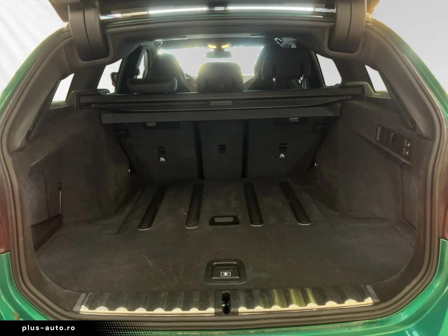 BMW M3 Competition M xDrive Touring Head-Up H K