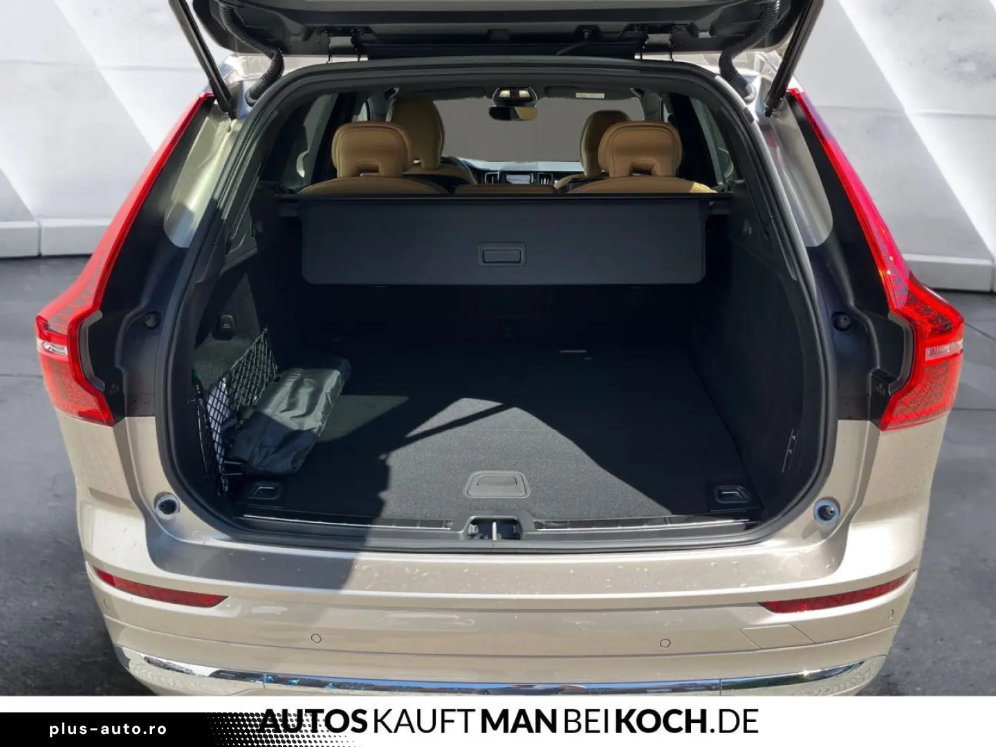 VOLVO XC60 T6 AWD Plug-in Hybrid Ultra Bright