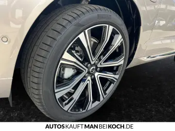 VOLVO XC60 T6 AWD Plug-in Hybrid Ultra Bright